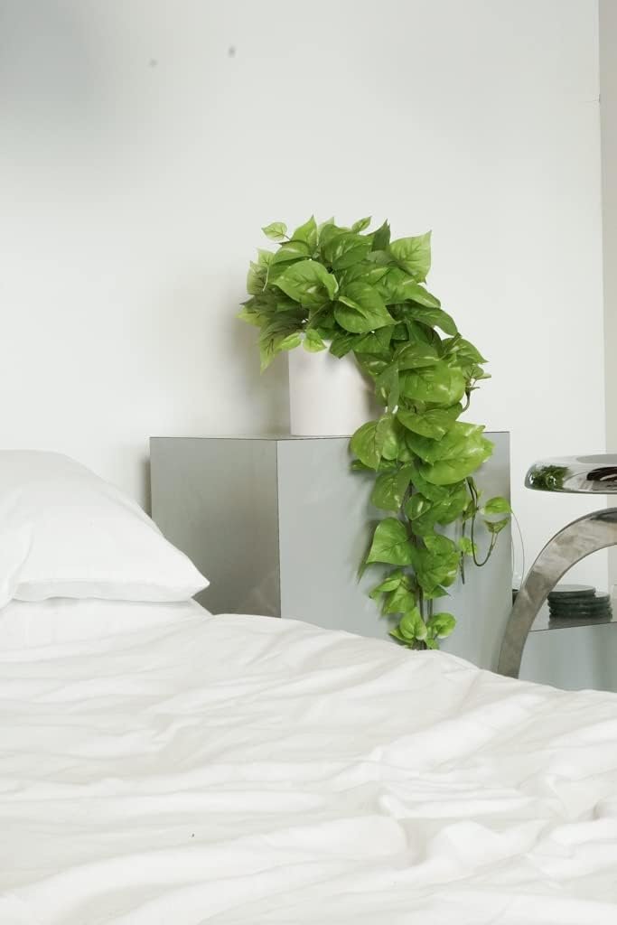 Retrograde 32″ Realistic Fake Pothos Ivy Plant for Home Decor Indoor Silk Artificial Plant Large (Light Green)