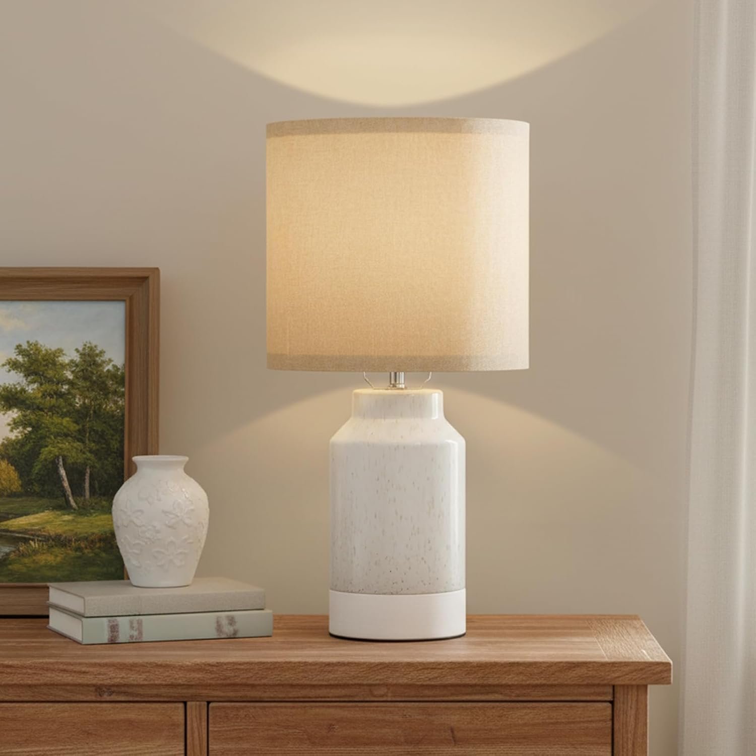 LALISU Ceramic Table Lamp,18.8″ Table Lamps 3-Way Dimmable Nightstand Lamps Rustic Farmhouse Table Lamp for Bedroom, Living Room, Dining, Office (White)