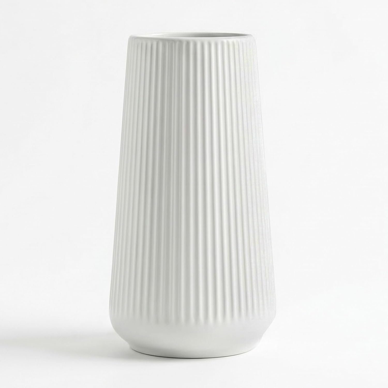 White Ceramic Vase, 8 Inch Flower Vases for Pampas Grass and Dried Flowers, Modern Vase for Living Room Table, Kitchen Shelf, Wedding Centerpiece Decor
