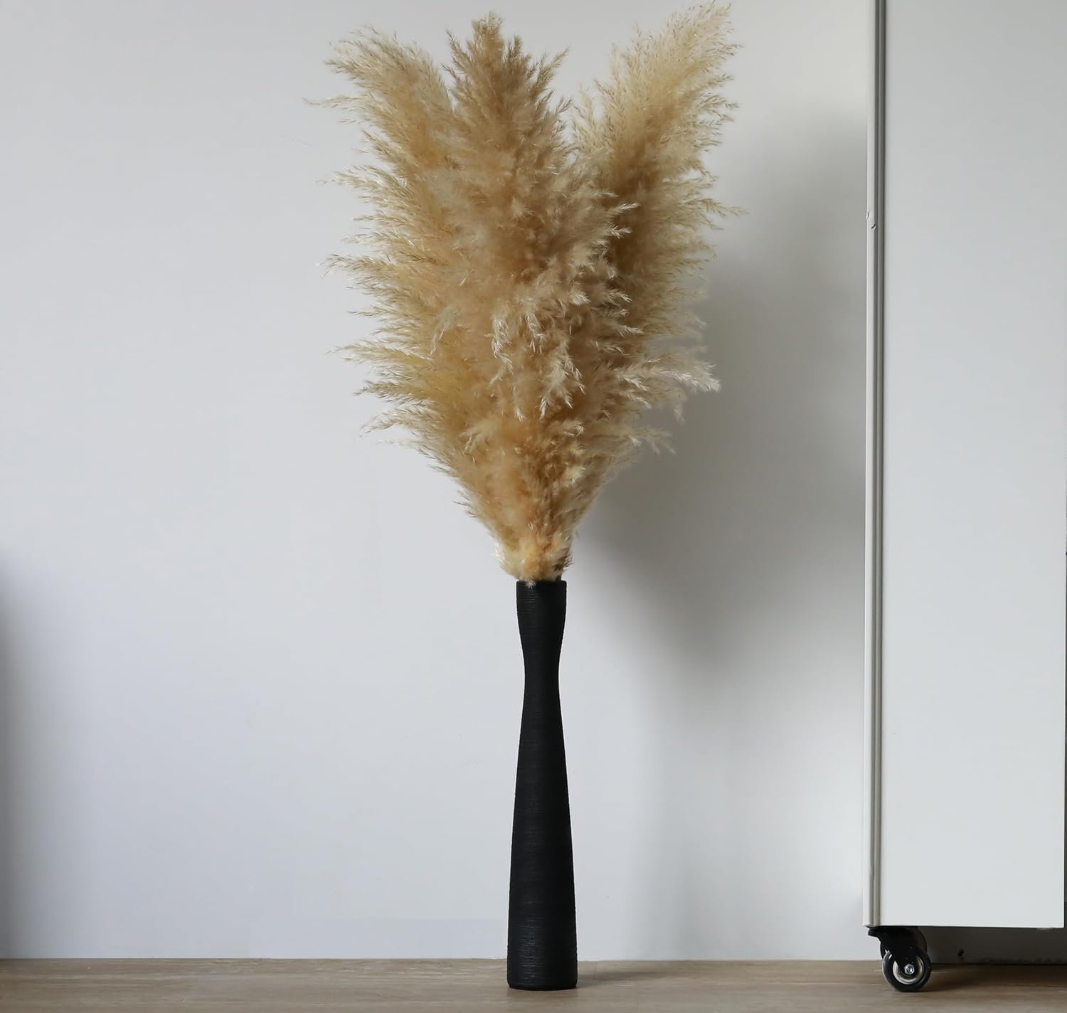 AETVRNI 16″ Tall Black Ceramic Vase,Floor Vase for Pampas Grass,Minimalist Tall Skinny Vases for Home Decor,Entryway,Bookshelf,Fireplace,Shelf Decorative,Black 40cm